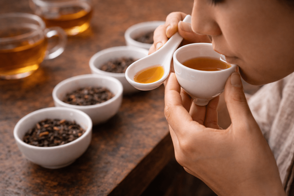 Loose Leaf Tea Buying Guide: How to Choose the Best Loose Leaf Tea