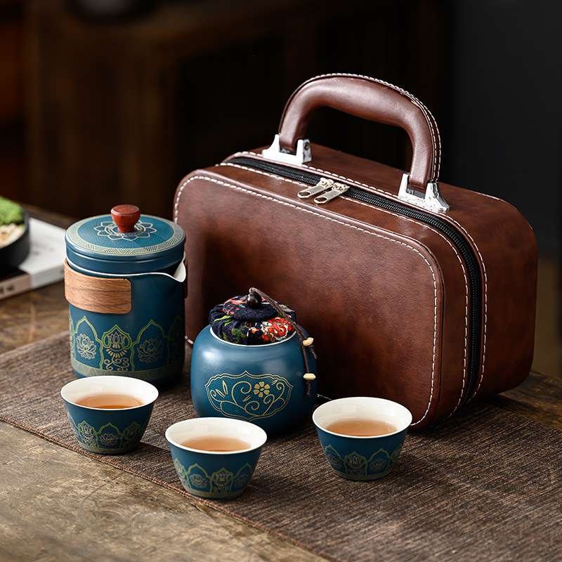 Elegant Blue Tea Set – 1 Teapot + 3 Cups + Jar + Cloth + Case